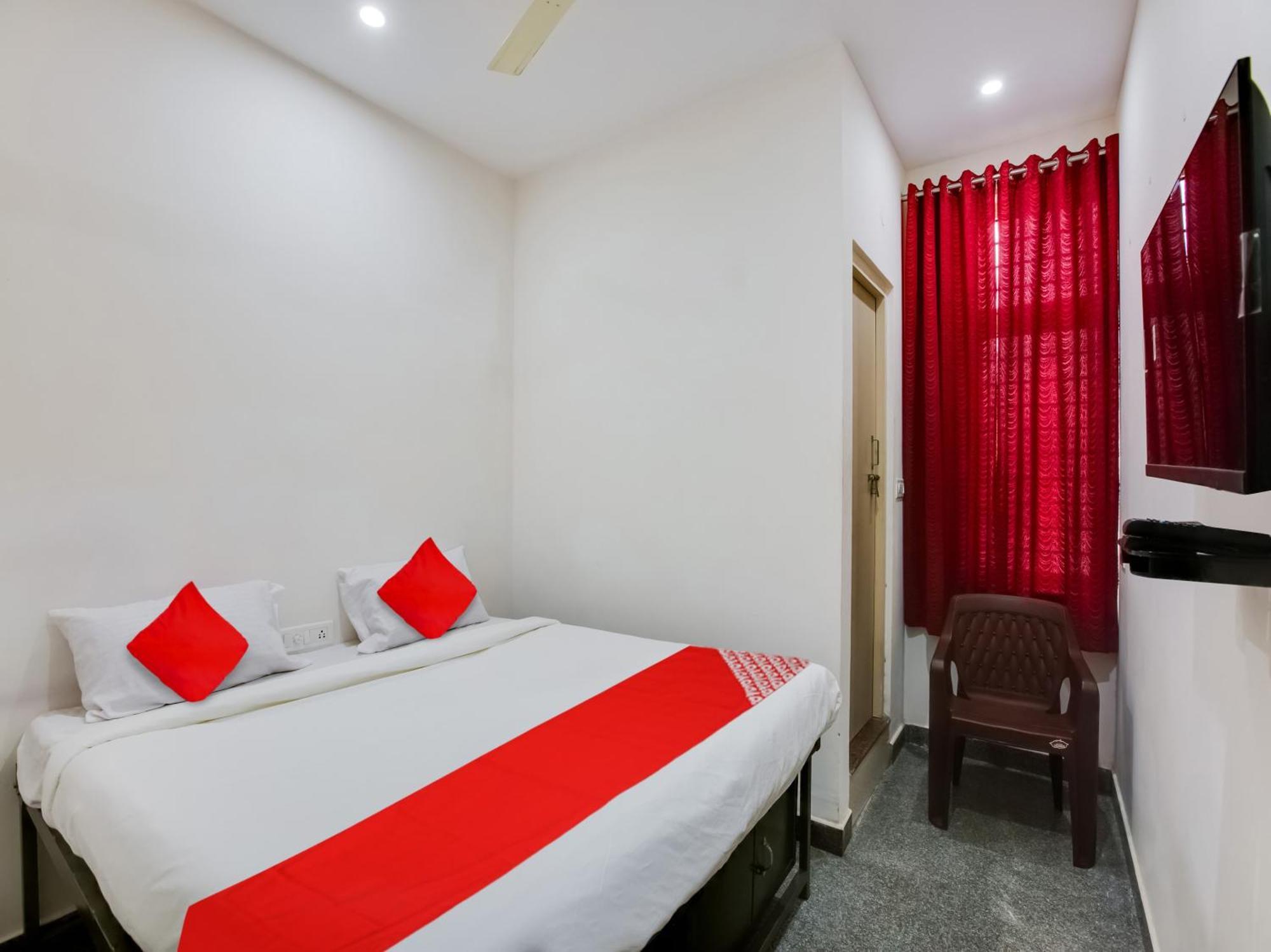 Hotel O Manjushree Boarding & Lodging Nearby Dr.Br Ambedkar Stadium Basveshwar Nagar Bangalore Esterno foto