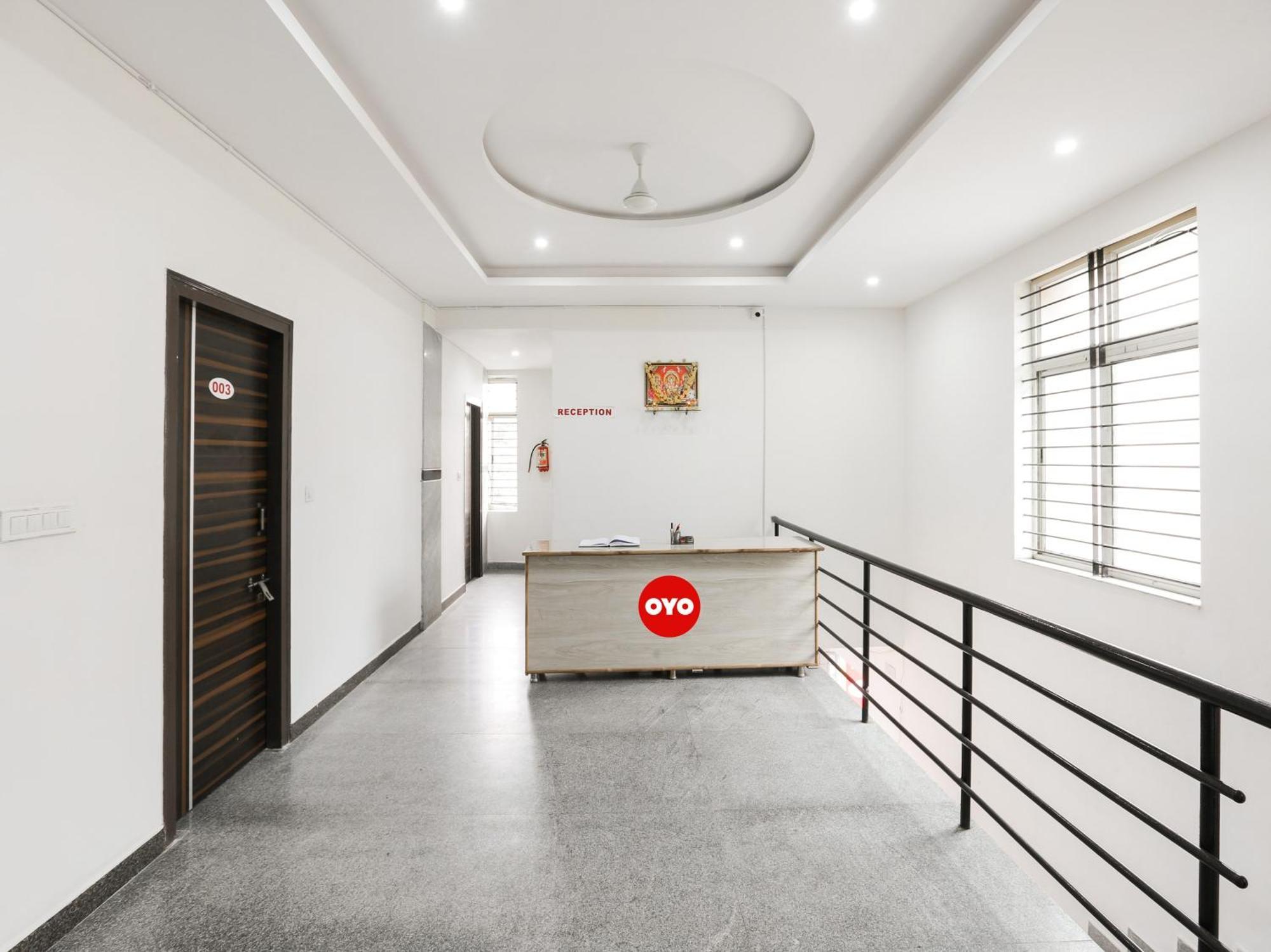 Hotel O Manjushree Boarding & Lodging Nearby Dr.Br Ambedkar Stadium Basveshwar Nagar Bangalore Esterno foto