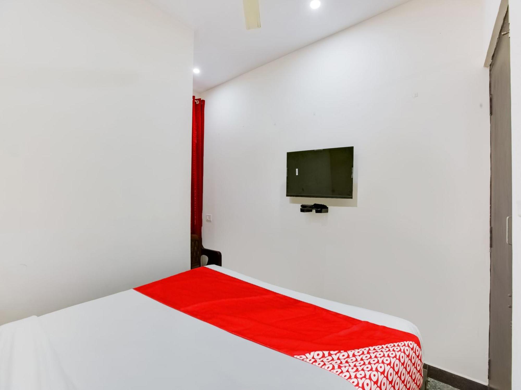 Hotel O Manjushree Boarding & Lodging Nearby Dr.Br Ambedkar Stadium Basveshwar Nagar Bangalore Esterno foto