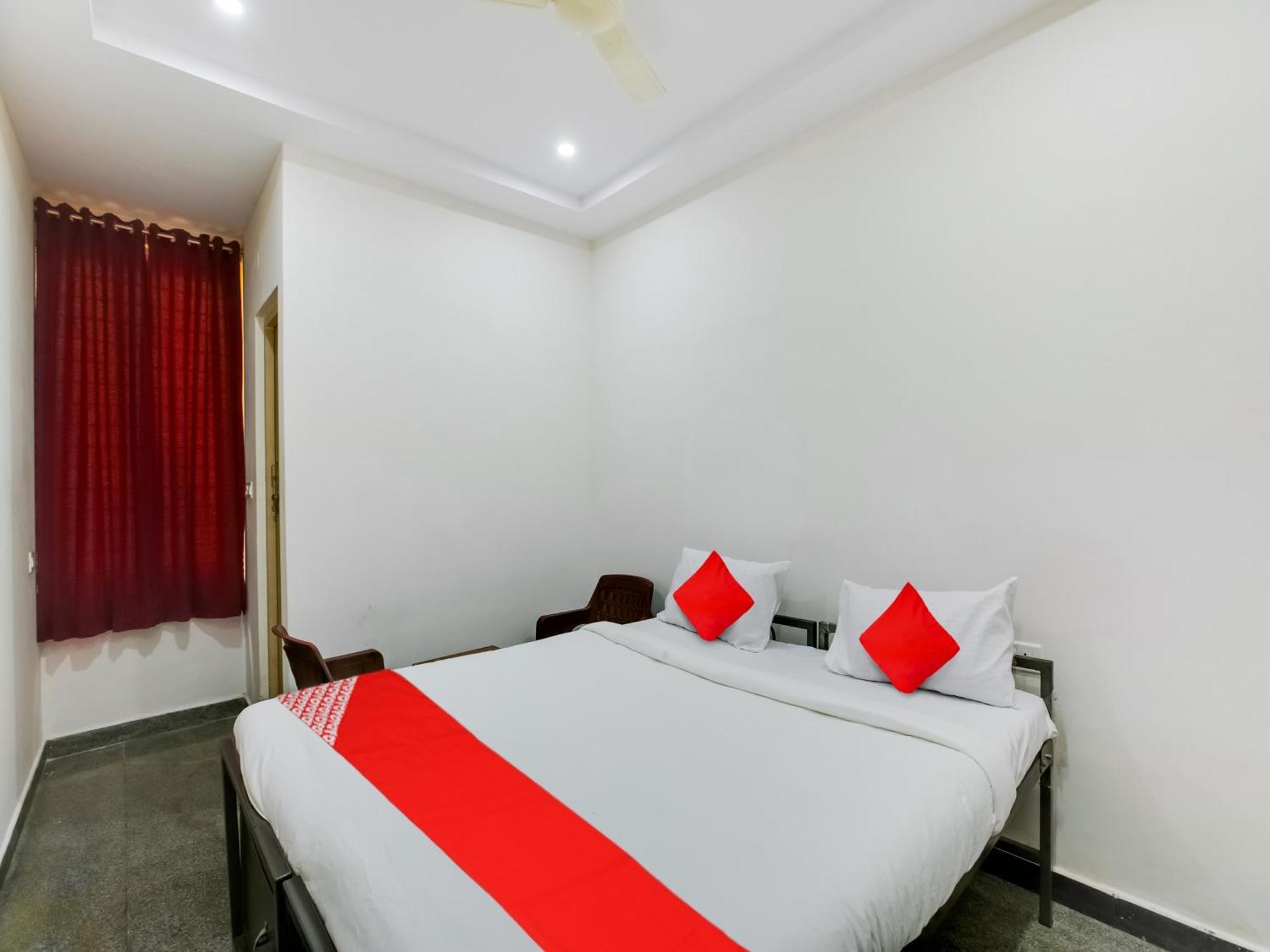 Hotel O Manjushree Boarding & Lodging Nearby Dr.Br Ambedkar Stadium Basveshwar Nagar Bangalore Esterno foto