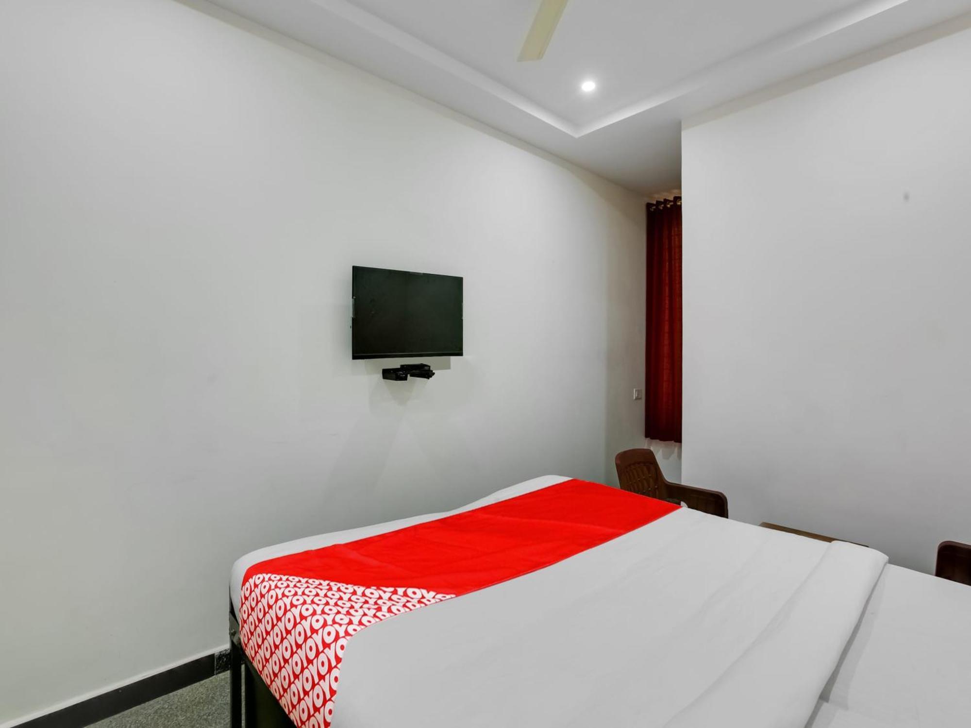 Hotel O Manjushree Boarding & Lodging Nearby Dr.Br Ambedkar Stadium Basveshwar Nagar Bangalore Esterno foto