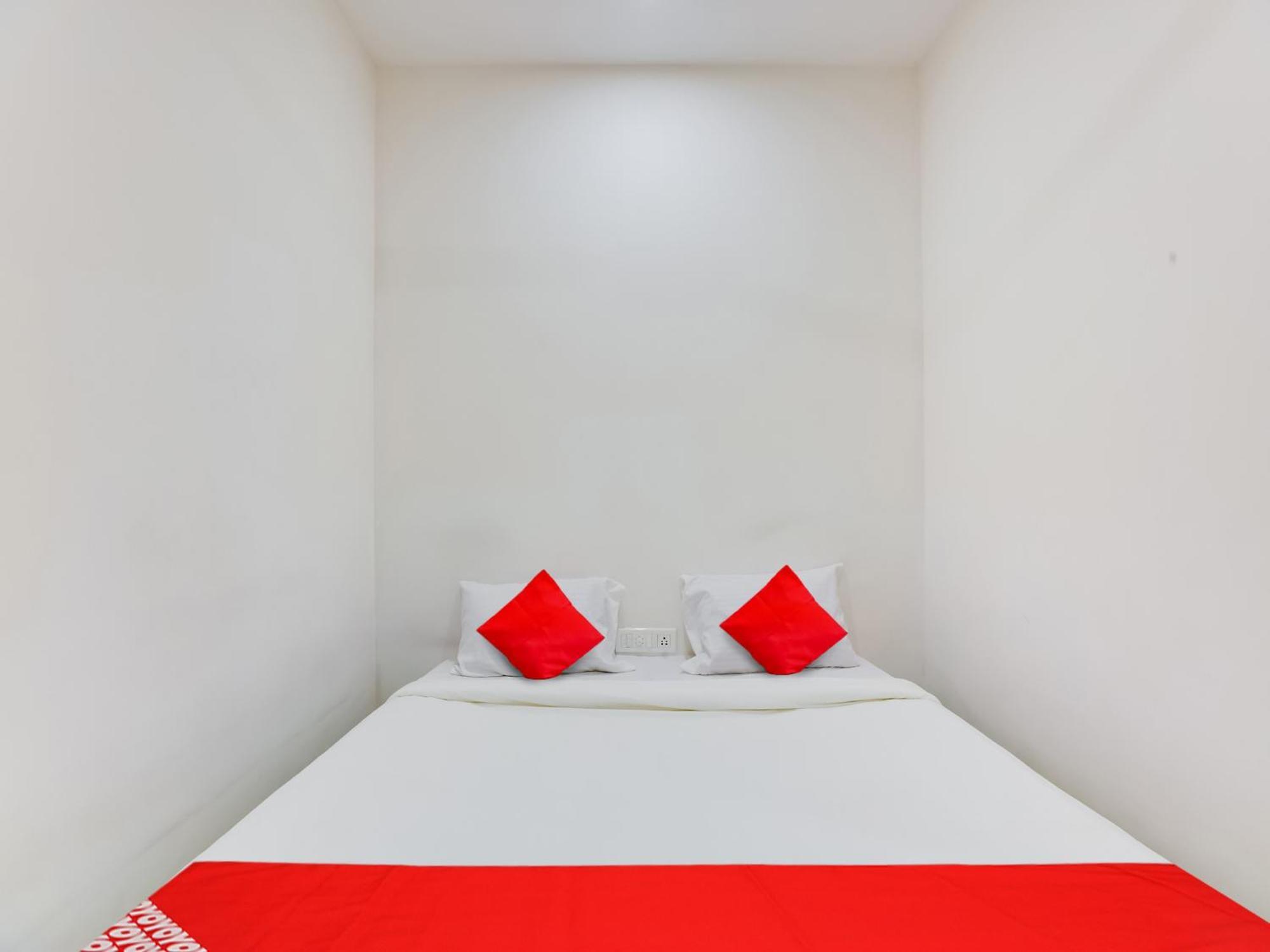 Hotel O Manjushree Boarding & Lodging Nearby Dr.Br Ambedkar Stadium Basveshwar Nagar Bangalore Esterno foto