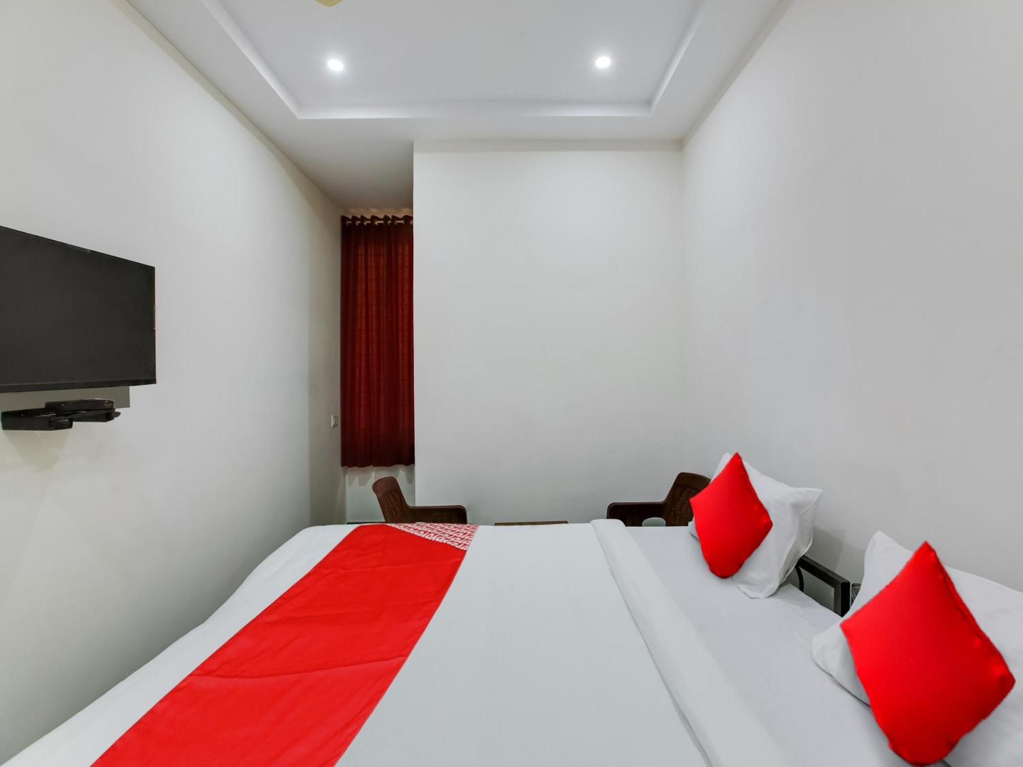 Hotel O Manjushree Boarding & Lodging Nearby Dr.Br Ambedkar Stadium Basveshwar Nagar Bangalore Esterno foto