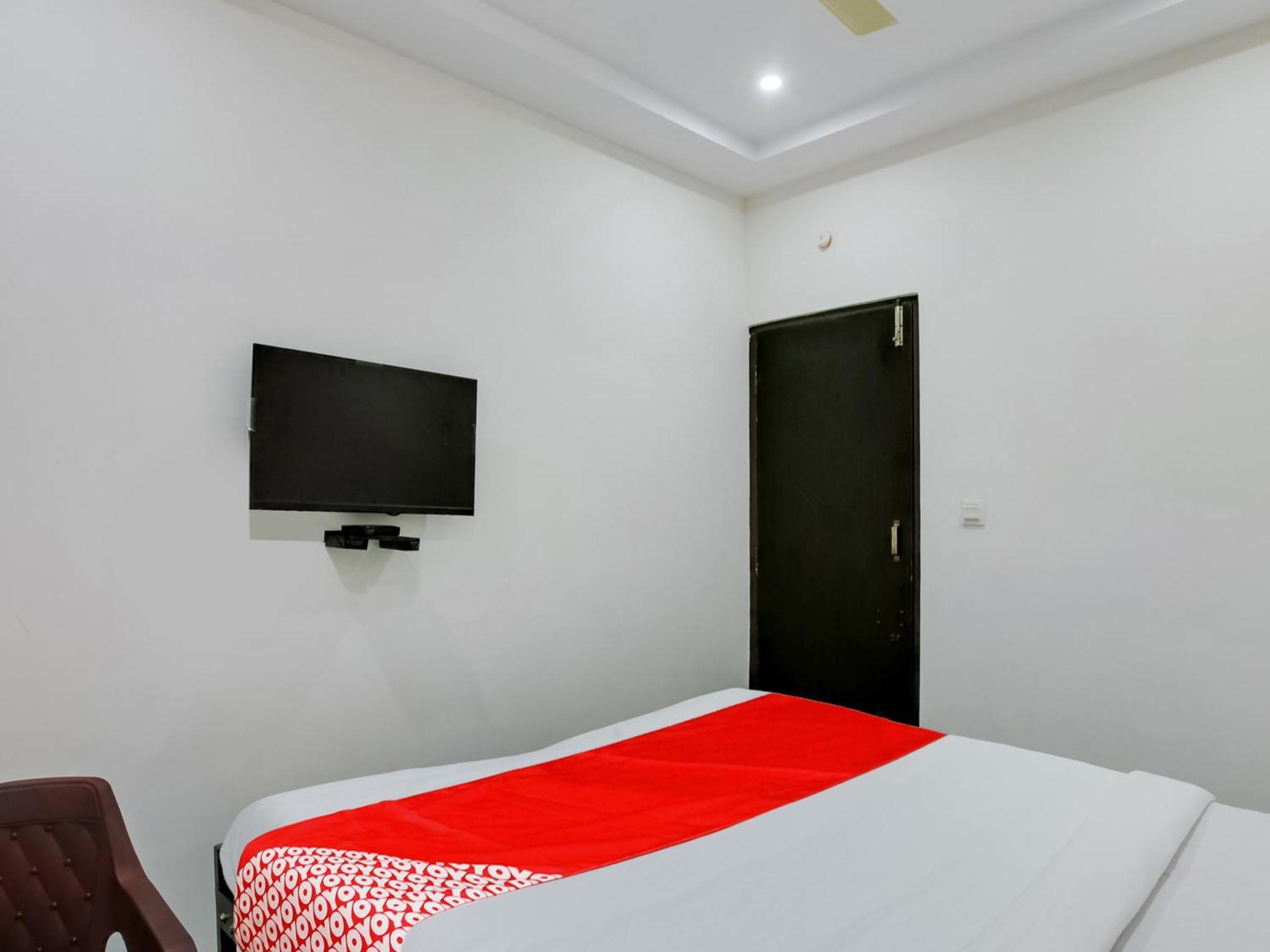 Hotel O Manjushree Boarding & Lodging Nearby Dr.Br Ambedkar Stadium Basveshwar Nagar Bangalore Esterno foto